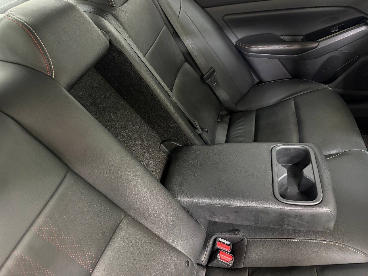 Used 2024 Nissan Altima 2.5 SR w/ SR Premium Package FWD image 34