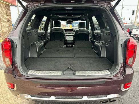 Used 2022 Hyundai Palisade Calligraphy image 9