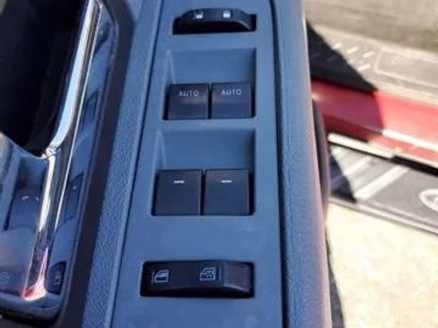 Used 2013 Ford F150 XLT w/ XLT Chrome Pkg image 18