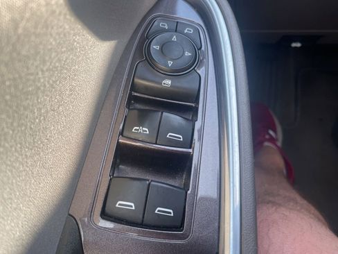 Used 2020 Chevrolet Malibu LT FWD image 19