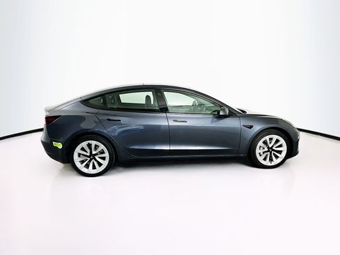 Used 2022 Tesla Model 3 image 10