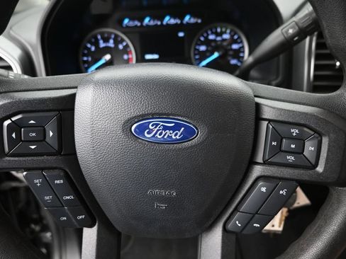 Used 2020 Ford F350 XLT w/ XLT Premium Package AWD/4WD image 17