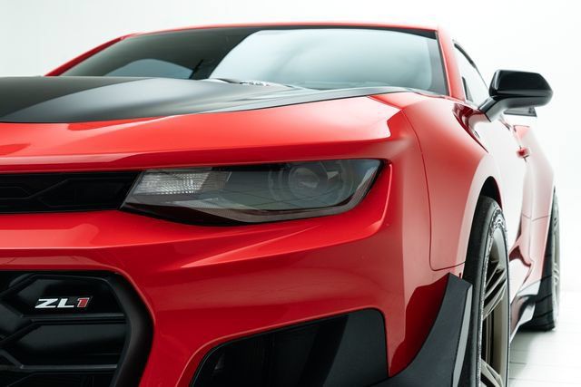 Used 2020 Chevrolet Camaro ZL1 RWD image 9