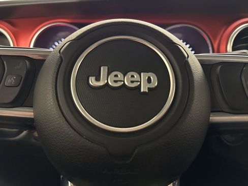 Used 2021 Jeep Wrangler Unlimited Rubicon image 35