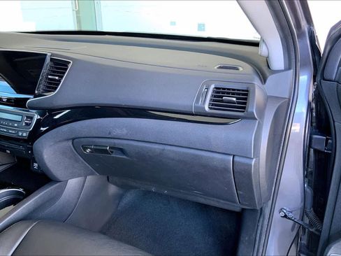 Used 2020 Honda Pilot Touring image 18