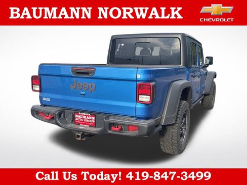 Used 2023 Jeep Gladiator Rubicon w/ Cold Weather Group AWD/4WD image 11