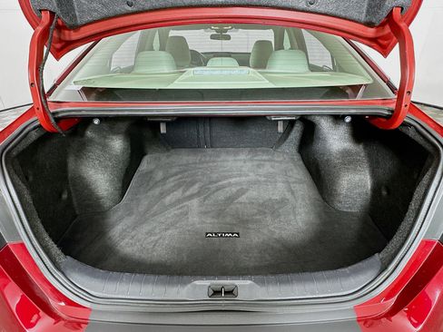 Used 2025 Nissan Altima 2.5 SV image 26