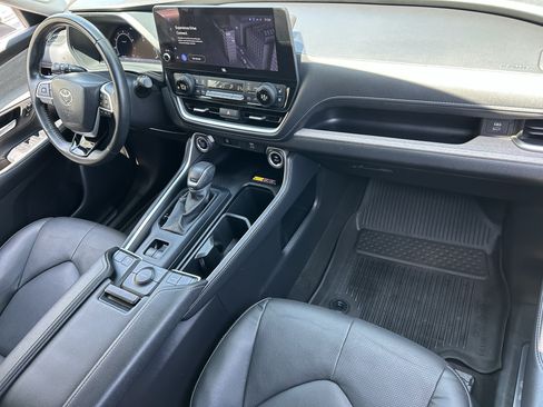 Used 2024 Toyota Grand Highlander FWD image 10