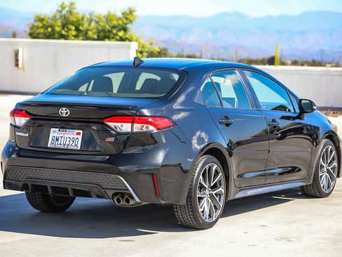 Certified 2020 Toyota Corolla SE w/ Body Protection Package FWD image 5