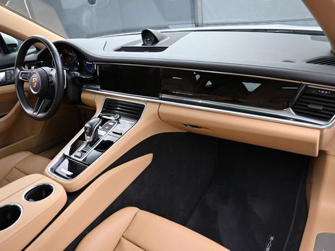 Certified 2023 Porsche Panamera 4 AWD/4WD image 30