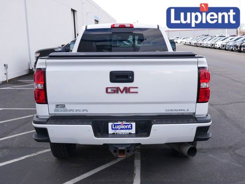 Used 2019 GMC Sierra 2500 Denali w/ Duramax Plus Package image 4