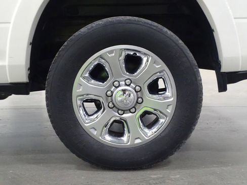 Used 2019 RAM 2500 Limited image 43