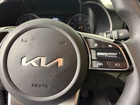 Used 2023 Kia Forte LXS w/ LXS Technology Package image 22