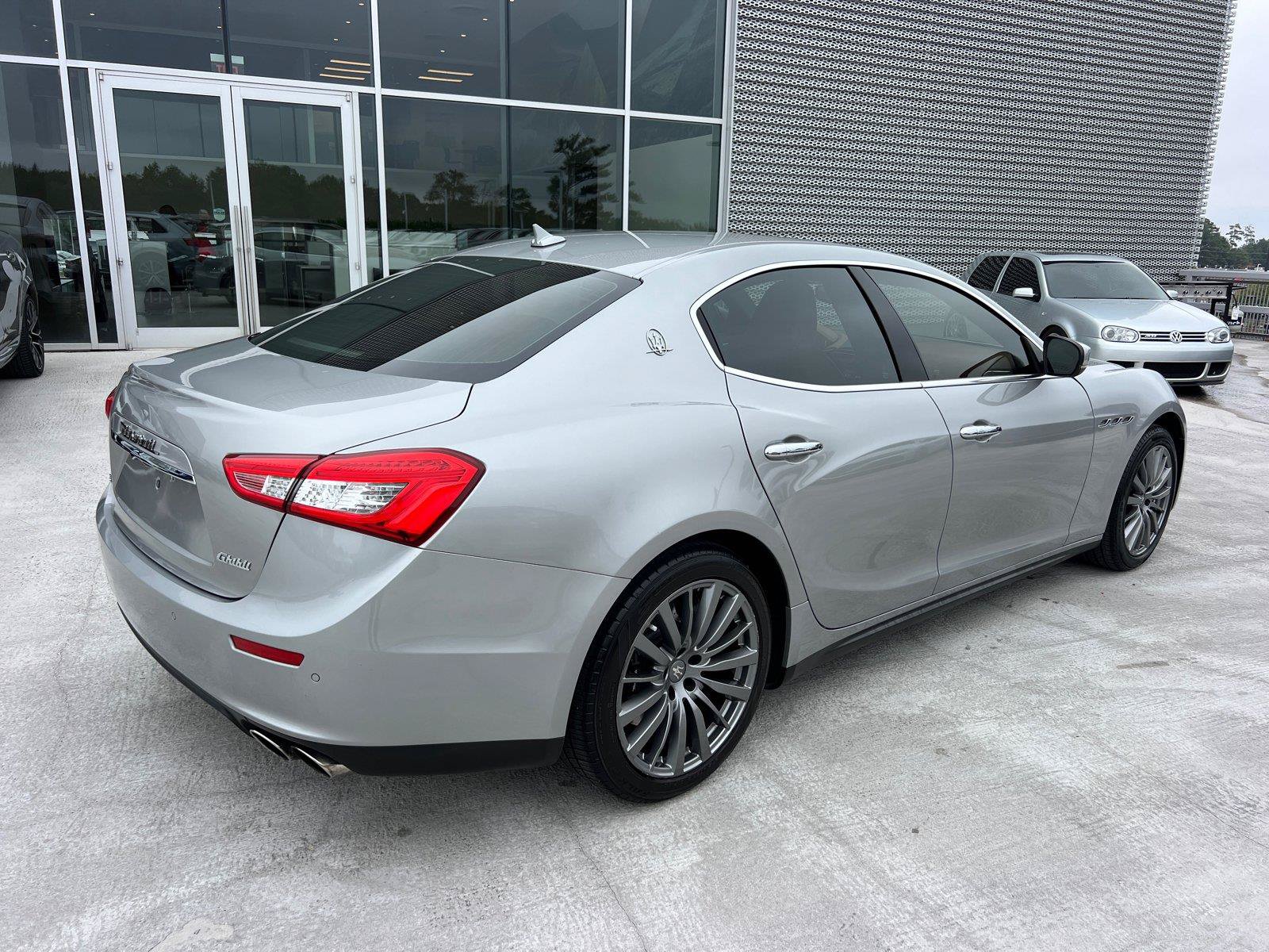 Used 2017 Maserati Ghibli S RWD image 5
