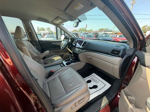Used 2017 Honda Ridgeline RTL-T image 11