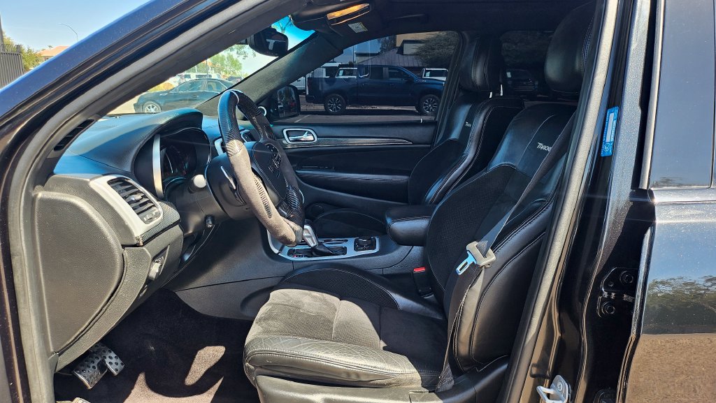 Used 2018 Jeep Grand Cherokee Trackhawk AWD/4WD image 29