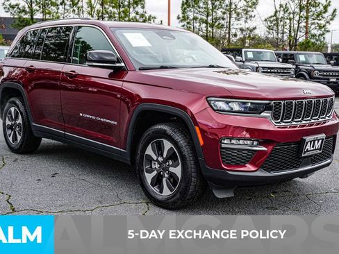 Used 2024 Jeep Grand Cherokee Limited 4xe image 3