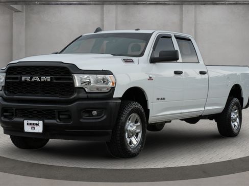 Used 2022 RAM 2500 Tradesman AWD/4WD image 1