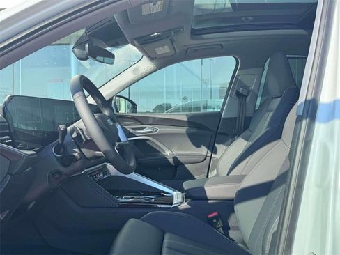 New 2025 Audi Q5 Premium Plus image 7
