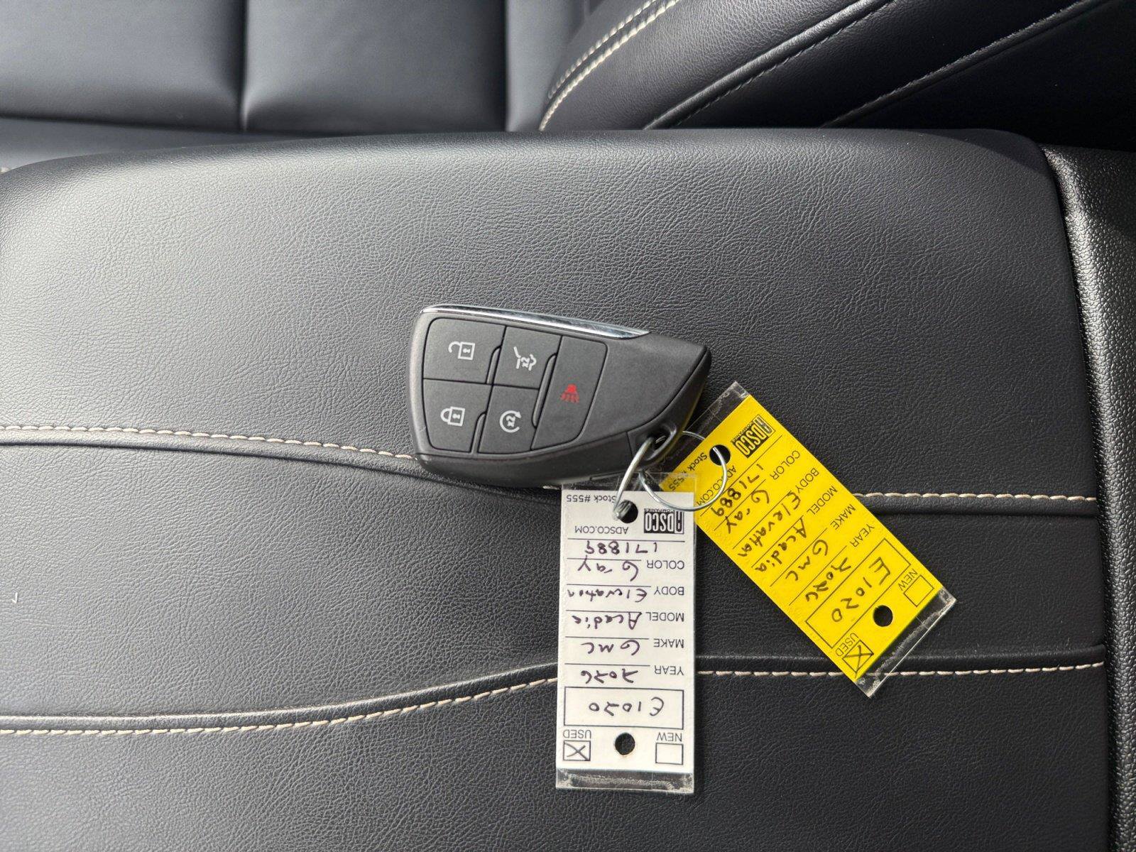 Used 2026 GMC Acadia Elevation w/ Elevation Premium Package AWD/4WD image 33