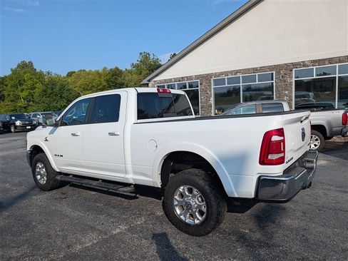 Used 2022 RAM 2500 Laramie AWD/4WD image 4