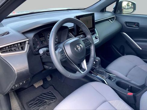 Used 2024 Toyota Corolla Cross AWD Hybrid image 18