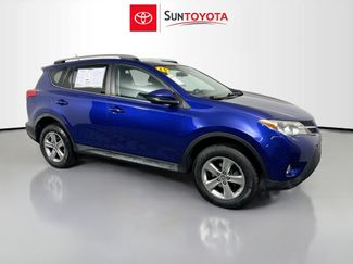 Used 2015 Toyota RAV4 XLE video 1