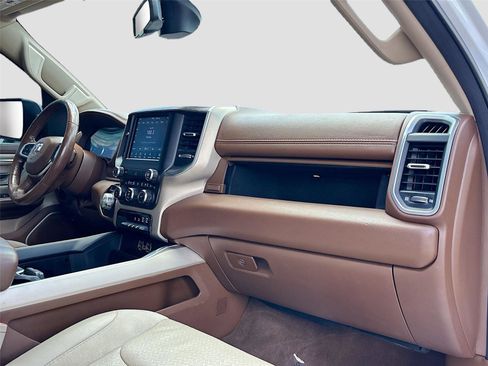 Used 2020 RAM 1500 Laramie RWD image 28