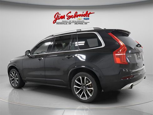 Used 2018 Volvo XC90 T5 Momentum w/ Convenience Package image 4