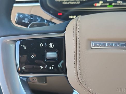 New 2026 Land Rover Range Rover SE image 18