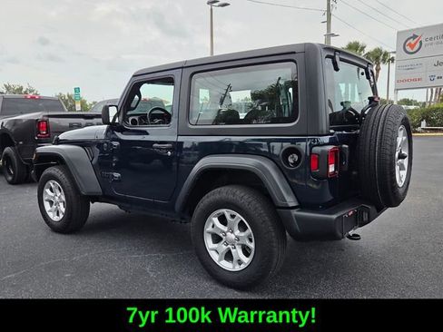 Used 2025 Jeep Wrangler Sport AWD/4WD image 5