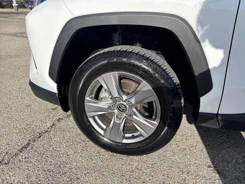 Used 2025 Toyota RAV4 XLE image 33