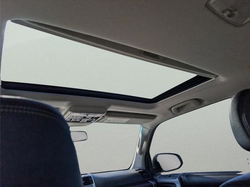 Used 2015 Toyota 4Runner Limited image 30