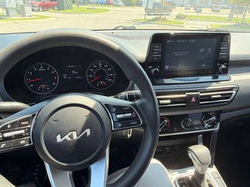 Used 2022 Kia Seltos LX AWD/4WD image 29