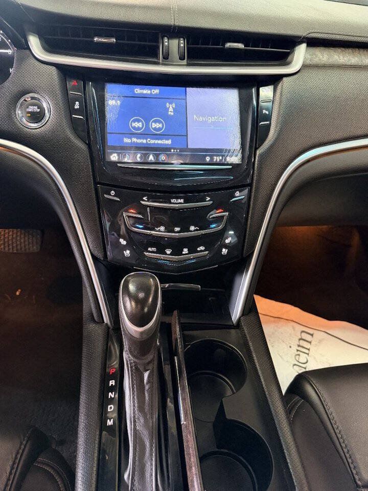 Used 2018 Cadillac XTS Luxury AWD/4WD image 9