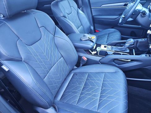 Used 2024 Kia Telluride EX X-Line image 17