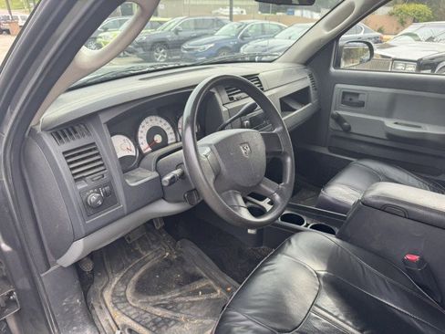 Used 2011 Dodge Dakota ST image 10