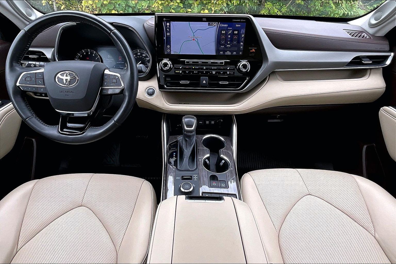 Used 2021 Toyota Highlander Limited AWD/4WD image 15