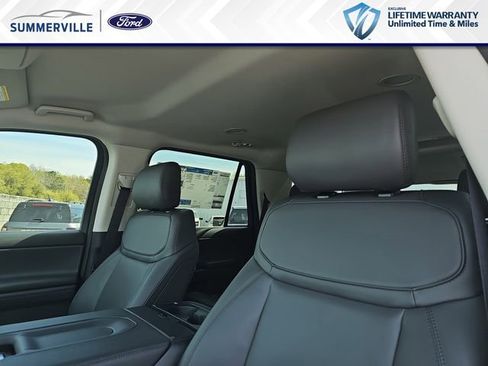 New 2026 Ford Expedition Active RWD image 19