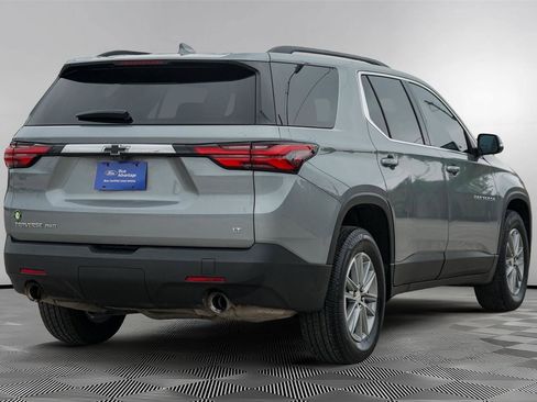 Used 2023 Chevrolet Traverse LT w/ Rear Camera Mirror Package AWD/4WD image 5
