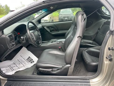 Used 2002 Chevrolet Camaro Z28 w/ SS Performance/Appearance Pkg RWD image 19