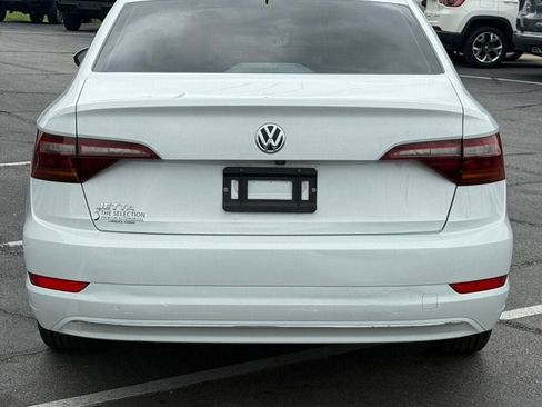 Used 2019 Volkswagen Jetta SE FWD image 14