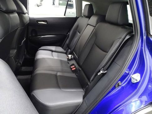 Used 2022 Toyota Corolla Cross XLE image 11