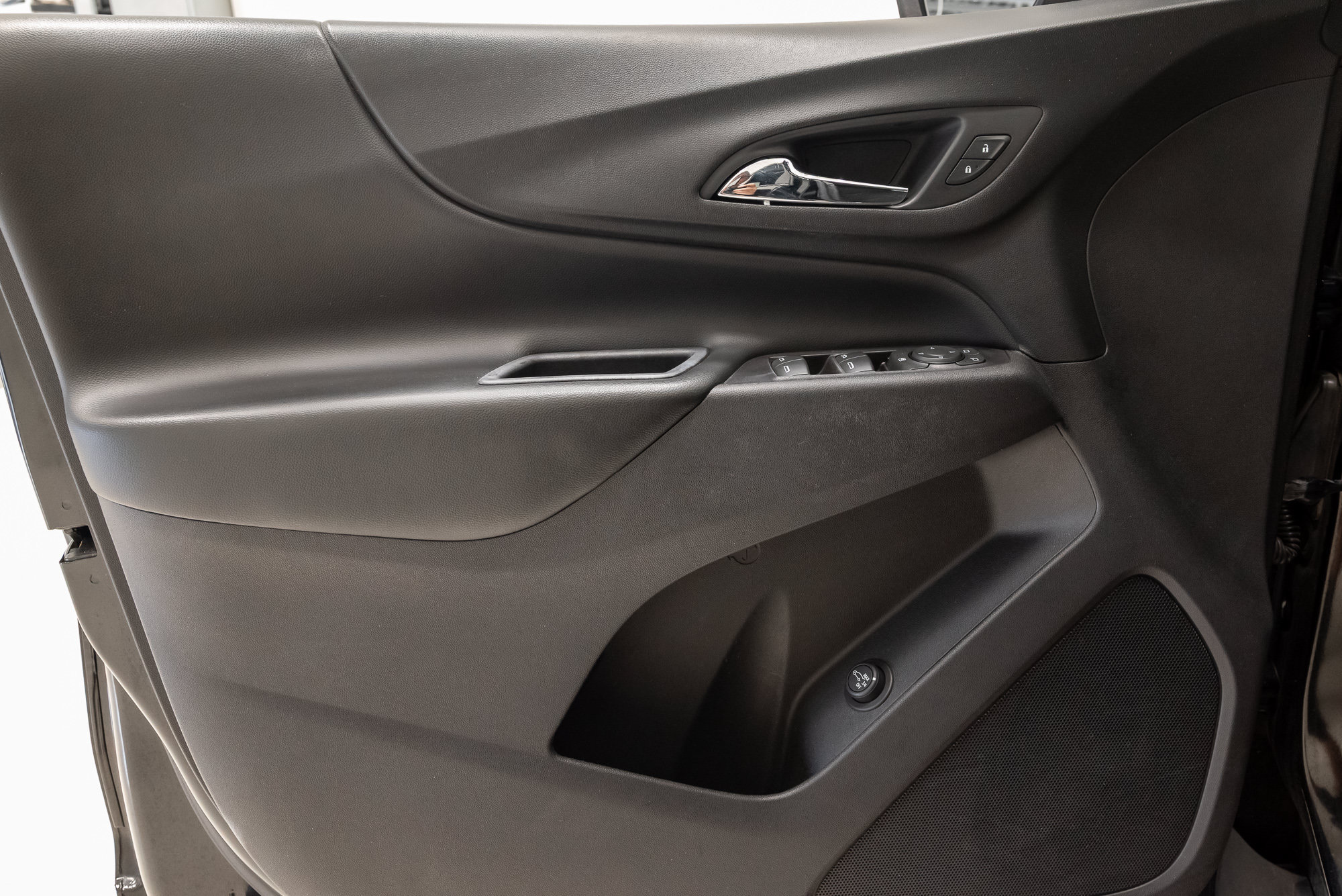 Used 2019 Chevrolet Equinox LT FWD image 8