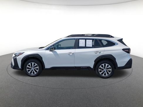 Used 2024 Subaru Outback Premium AWD/4WD image 4