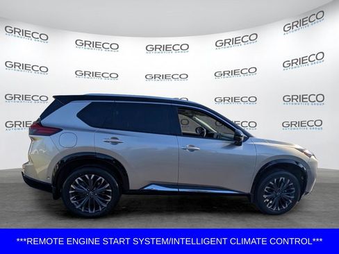 Certified 2024 Nissan Rogue Platinum w/ Platinum Premium Package FWD image 8