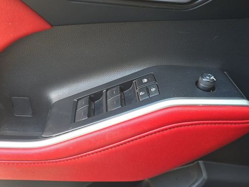 Used 2023 Toyota Highlander XSE AWD/4WD image 11