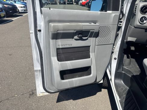 Used 2012 Ford E-350 and Econoline 350 Super Duty w/ Commercial Cargo Van Pkg RWD image 10