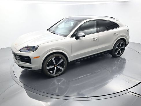 Certified 2026 Porsche Cayenne Coupe AWD/4WD image 33