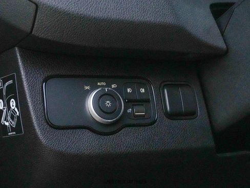 Used 2022 Mercedes-Benz Sprinter 2500 image 37